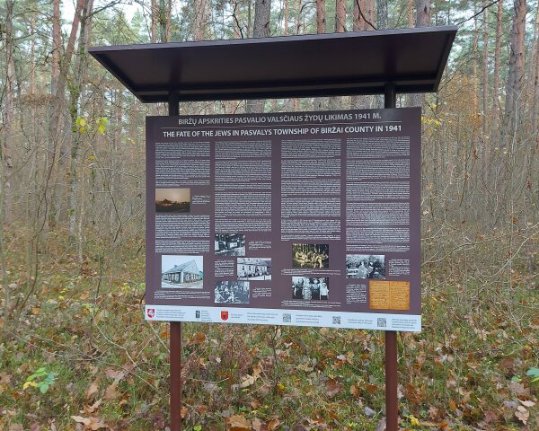 Holokausto aukų atminimą Žadeikių miške primins informacinis stendas