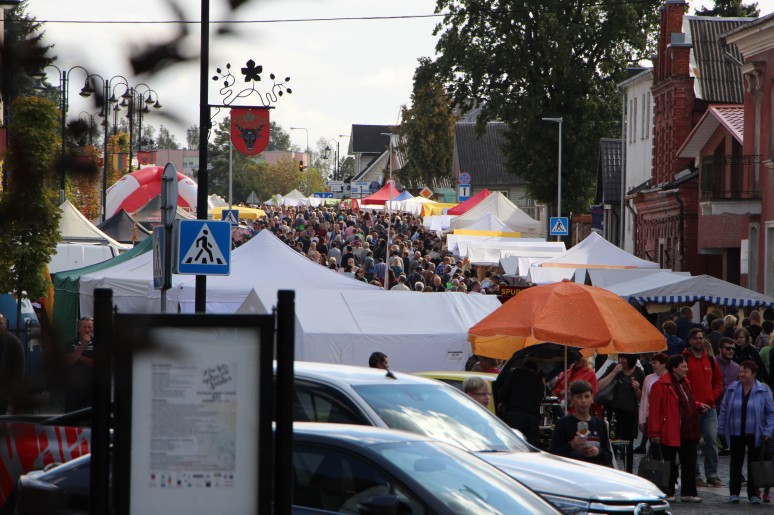 Registracija prekybai Pasvalio miesto šventėje nutraukiama dėl riboto vietų skaičiaus