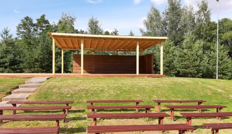 Krinčino krašto bendruomenė įgyvendino projektą „Krinčino miestelio viešųjų erdvių sutvarkymas ir...