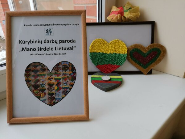Kūrybinių darbų paroda „Mano širdelė Lietuvai“