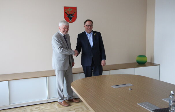 Pasvalyje lankėsi JAV ambasadorius Lietuvoje Robert’as S. Gilchrist’as