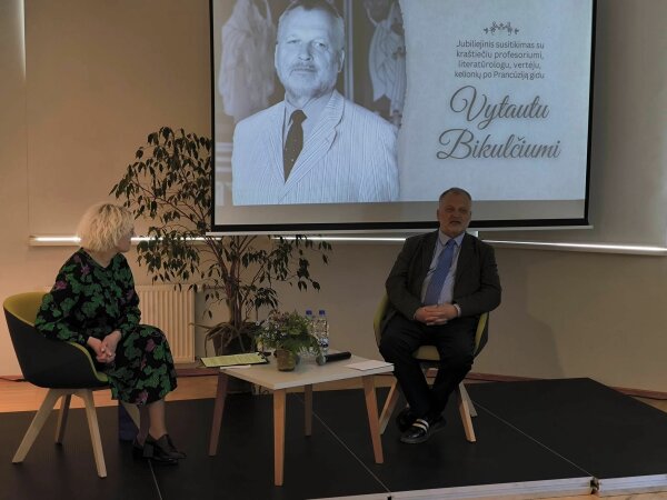 Jubiliejinis susitikimas su kraštiečiu profesoriumi, literatūrologu, vertėju, kelionių po...