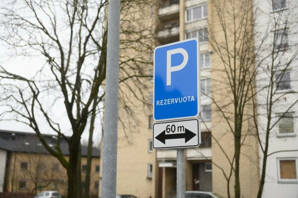 Pakeistas kelio ženklo Nr. 531 „Rezervuota stovėjimo vieta“ įrengimo, pašalinimo ir specialiųjų...