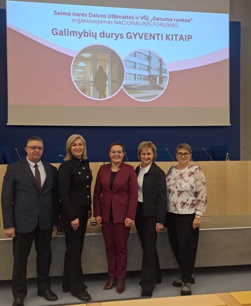 Seime vyko nacionalinis forumas „Galimybių durys: gyventi kitaip“